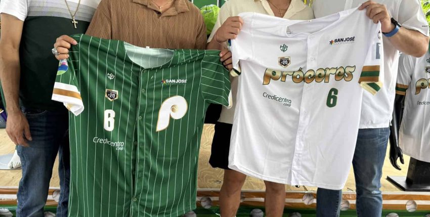 Entrega Uniformes Próceres Barranquitas Clase A