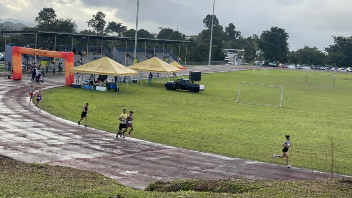 Relevo de Oro, celebrado en la Pista Atlética Familia López Vargas en Orocovis.